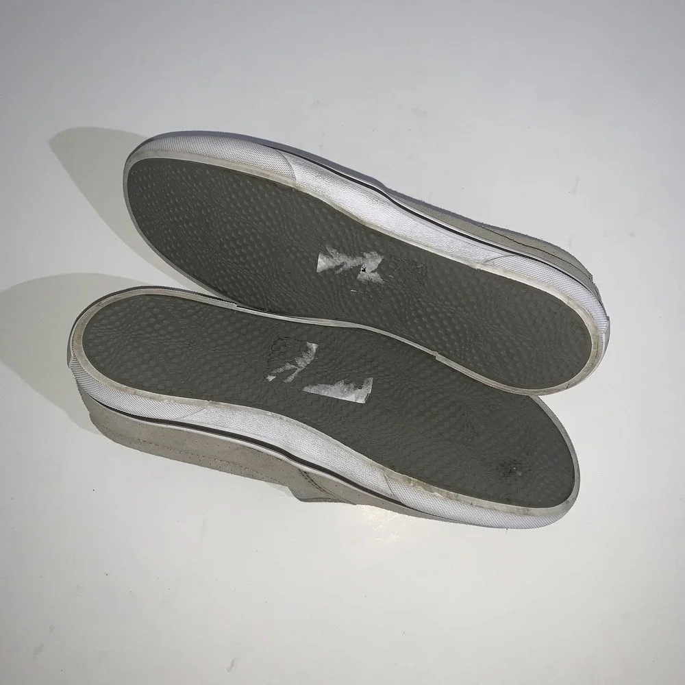 Eddie Bauer Shoes Womens Size 9 Beige Faux Suede Slip On Sneakers Comfort